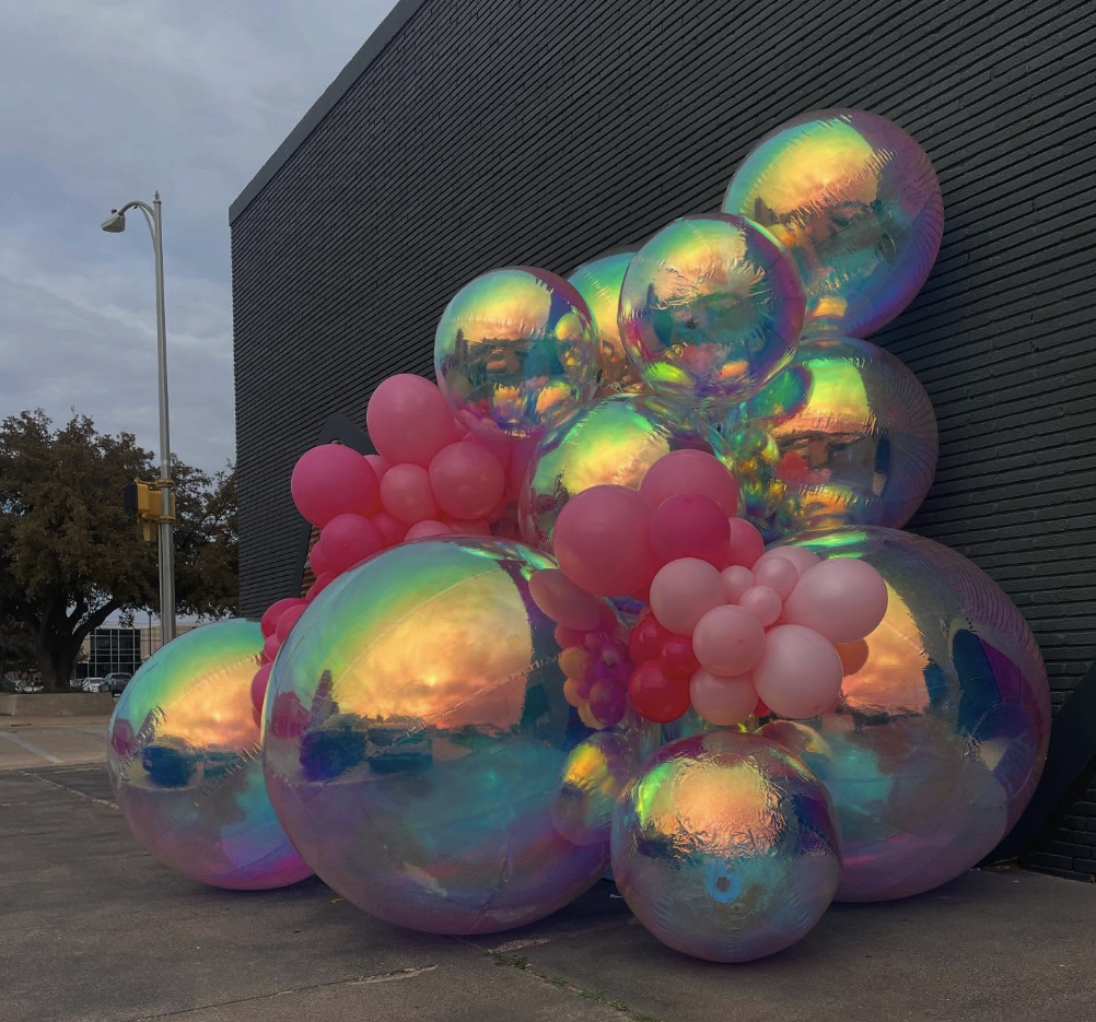 Iridescent Rainbow Color Inflatable Mirror Ball Reusable Big Bubble Shiny Balloon Balls