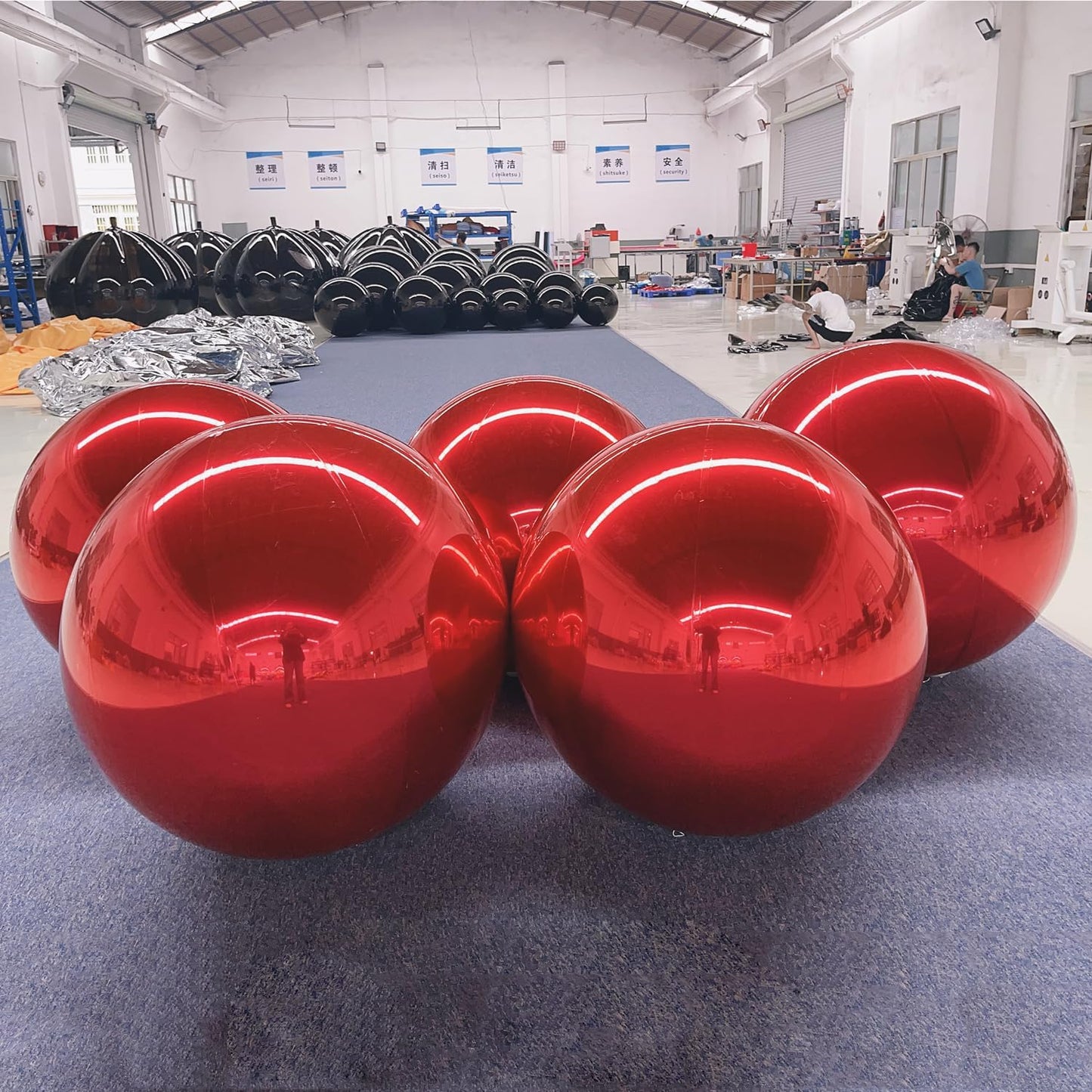Red Color Inflatable Mirror Ball Reusable Big Bubble Shiny Balloon Balls