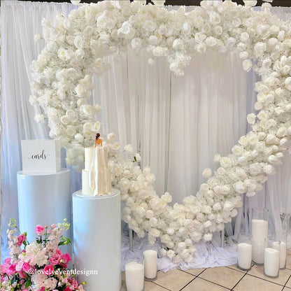 white_heart_roses_flower_wall_wedding